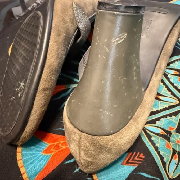 AEROSOLES Suede pumps, Size 10 - Picture 10 of 12